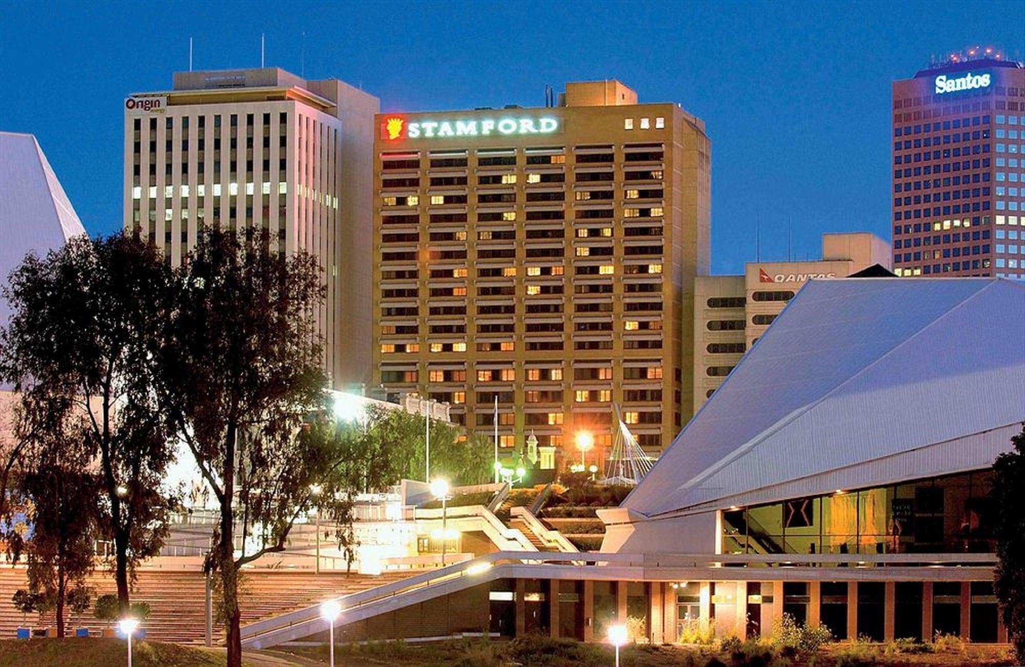 Hotel Stamford Plaza Adelaide Exteriér fotografie The Stanford Hotel